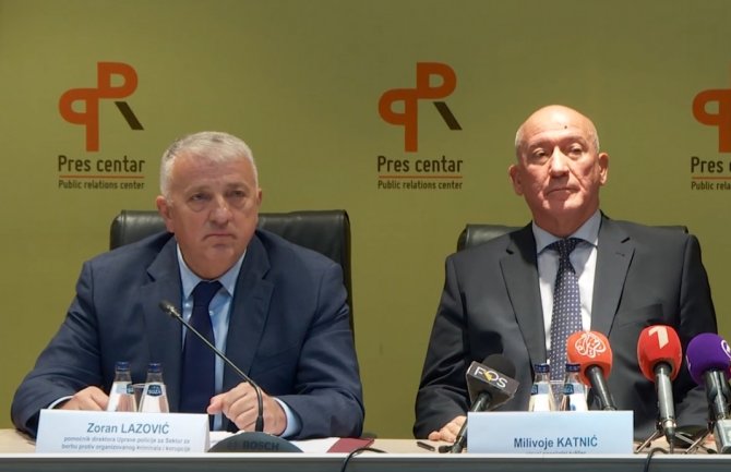 LAZOVIĆ nije mogao da odlučuje o skidanju zabrane ulaska u CG za Belivuka i Miljkovića; KATNIĆ: Iz Srbije OD CG POLICIJE tražili da ih prate, saslušaju i uzmu podatke