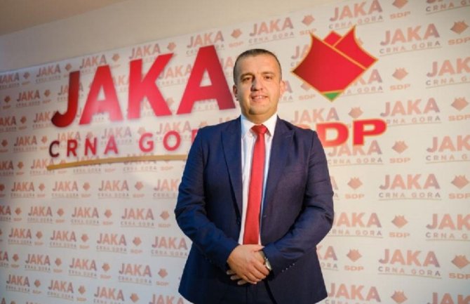 STRIKOVIĆ REAGOVAO