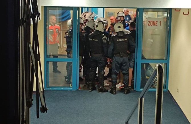UP: Policija spriječila fizički sukob 