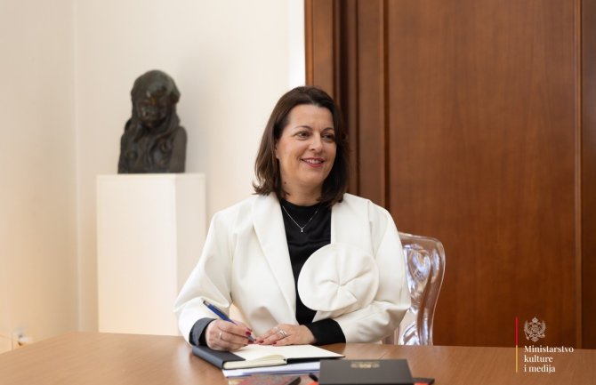 Vujović: Borba za bolji položaj medijskih i kulturnih radnika ostaje naš prioritet i obaveza