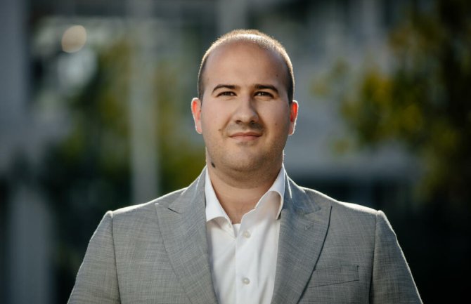 Medigović: Jedino što je Janović do sada uradio za državu je to što je snahu postavio za predsjednicu UO Morskog dobra