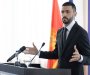 Živković: Danas su na vlasti neobrazovni, neuki, nevaspitani ljudi željni privilegija koji misle da se može živjeti od nereda